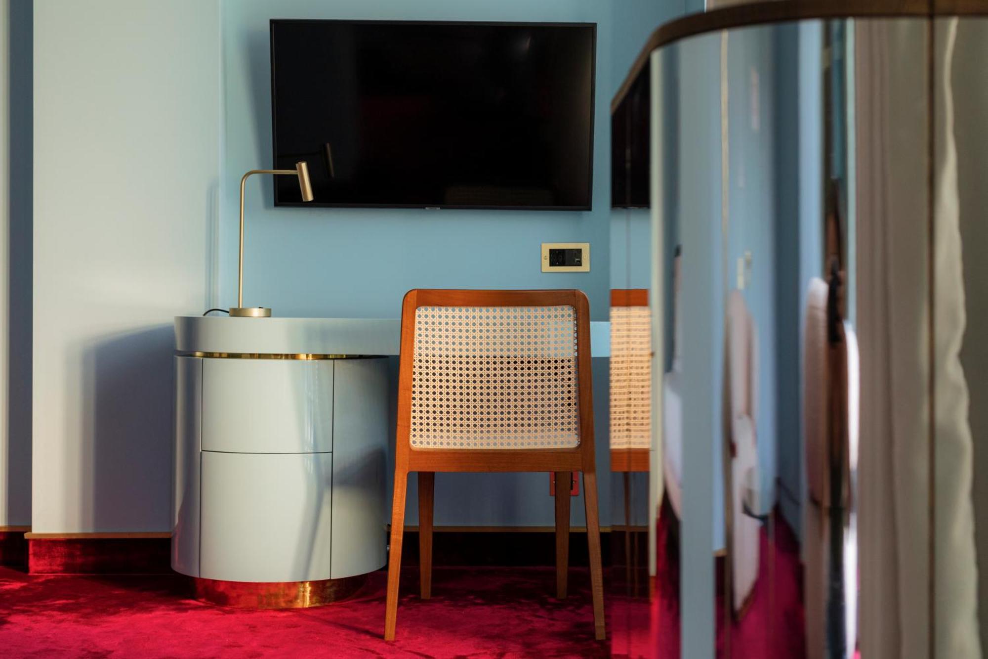 Bazzar Boutique 4*