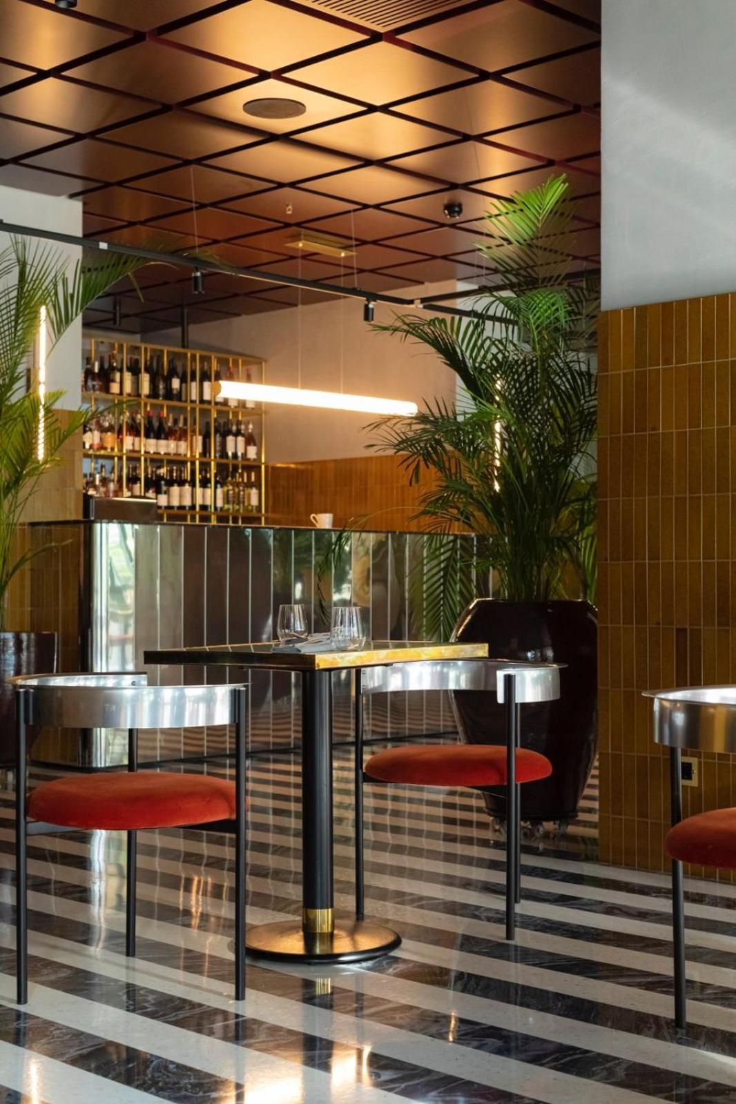 Bazzar Boutique מלון 4*